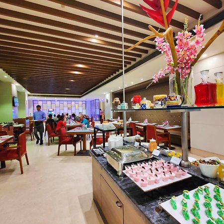 Regenta Central Grand Exotica Pimpri-Chinchwad Exteriér fotografie