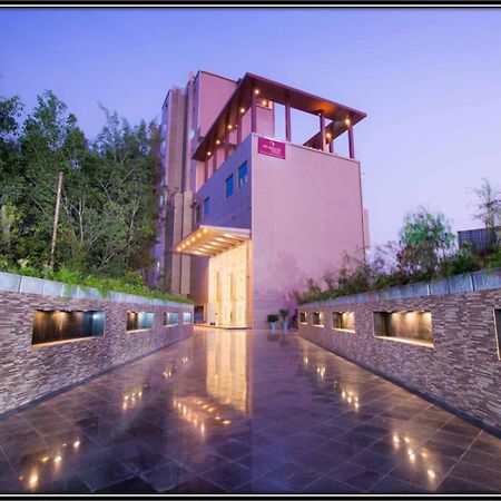 Regenta Central Grand Exotica Pimpri-Chinchwad Exteriér fotografie