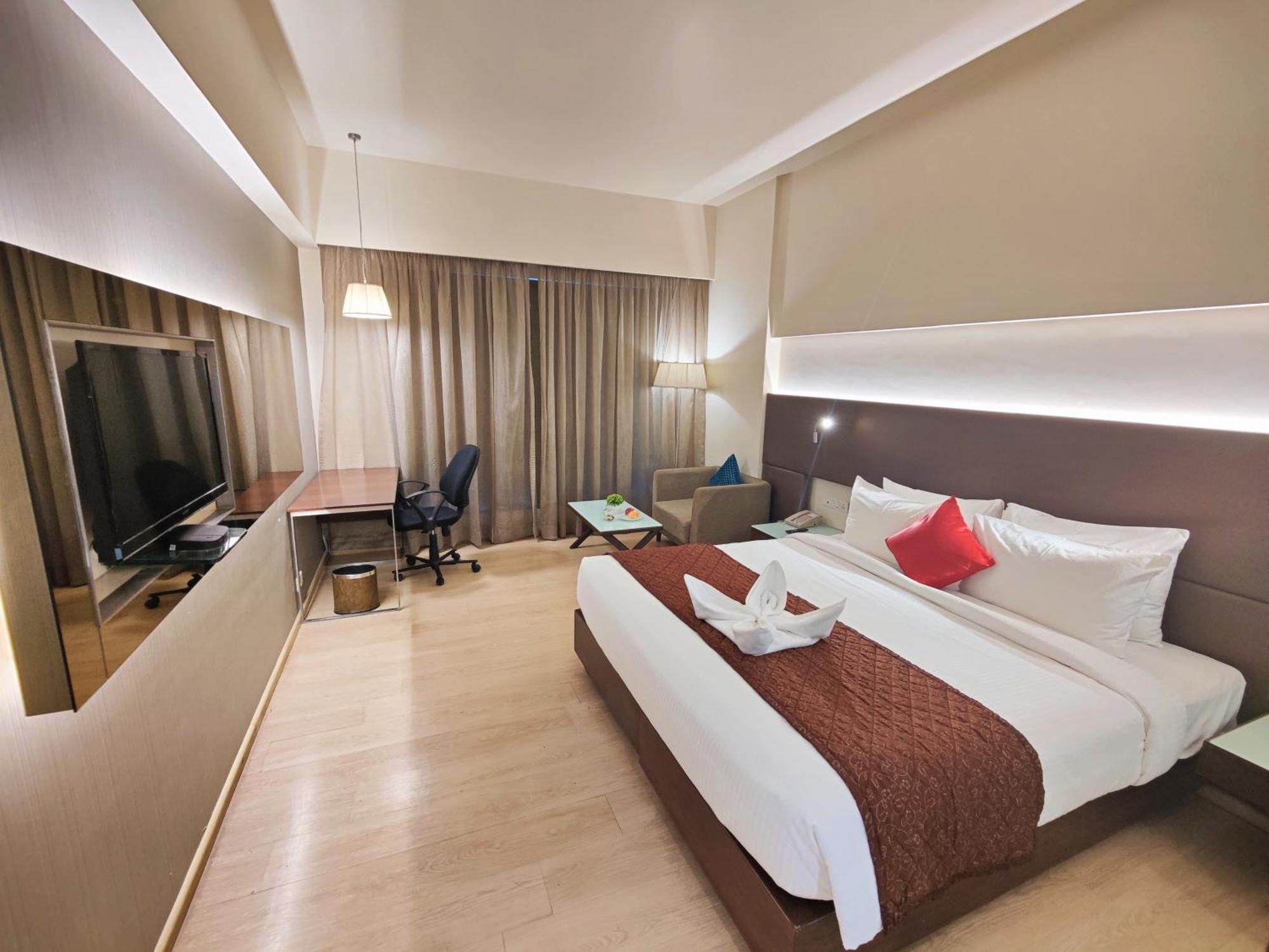 Regenta Central Grand Exotica Pimpri-Chinchwad Exteriér fotografie