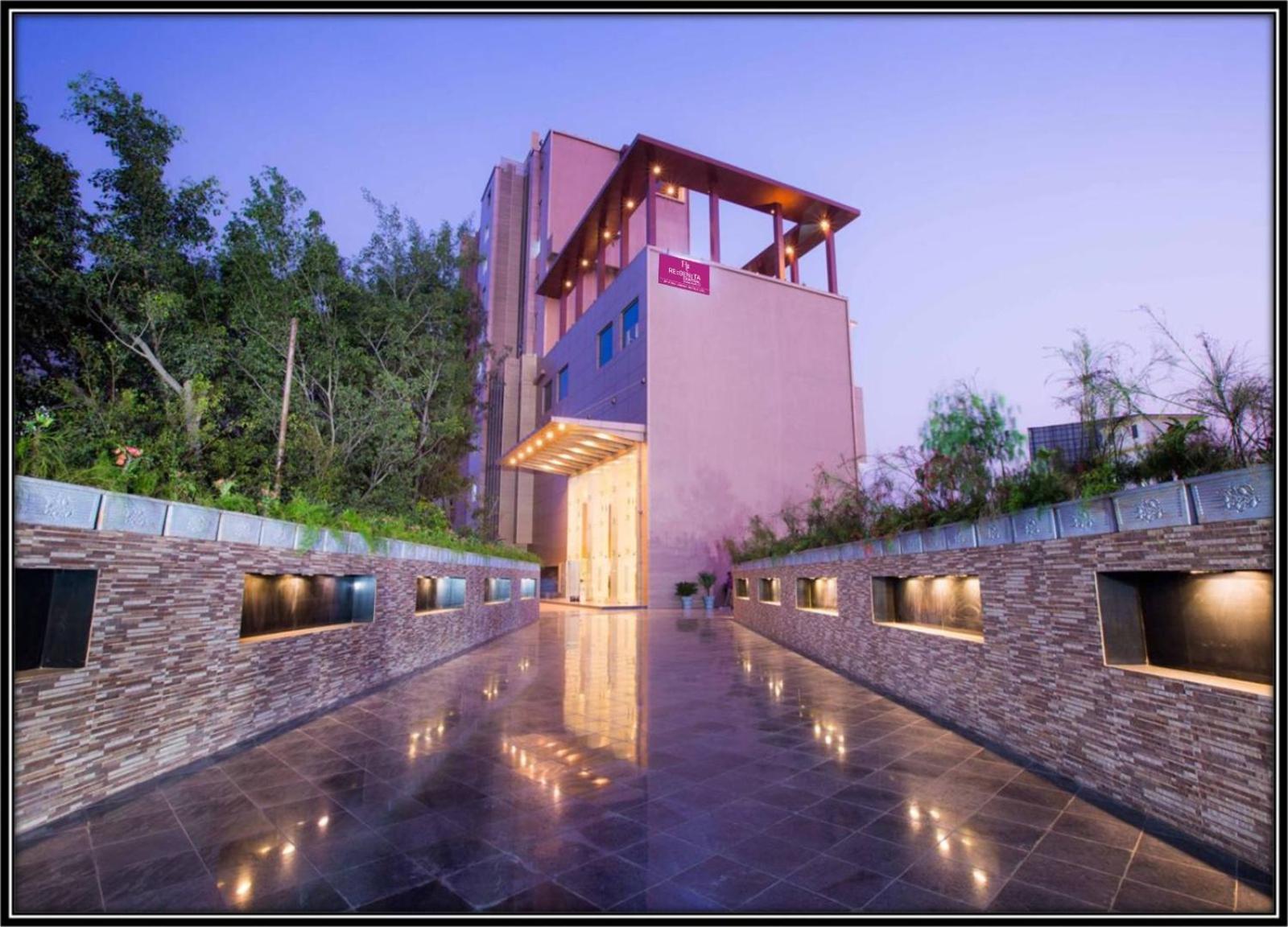 Regenta Central Grand Exotica Pimpri-Chinchwad Exteriér fotografie