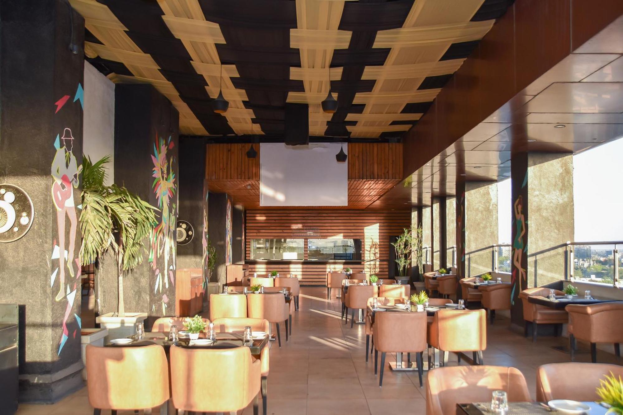 Regenta Central Grand Exotica Pimpri-Chinchwad Exteriér fotografie