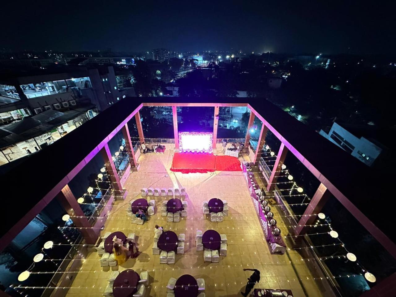 Regenta Central Grand Exotica Pimpri-Chinchwad Exteriér fotografie
