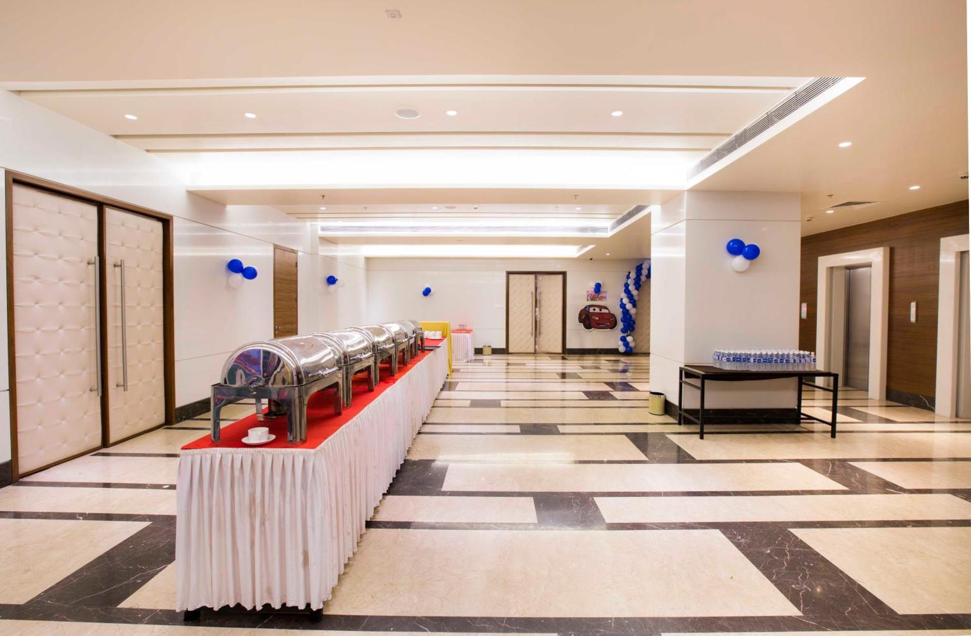 Regenta Central Grand Exotica Pimpri-Chinchwad Exteriér fotografie
