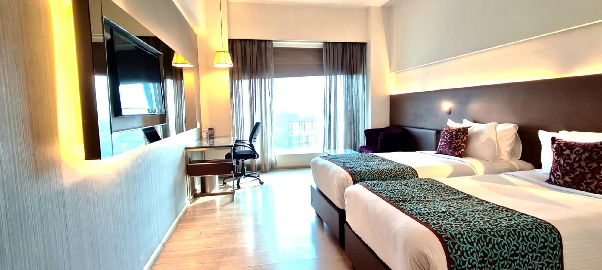 Regenta Central Grand Exotica Pimpri-Chinchwad Exteriér fotografie