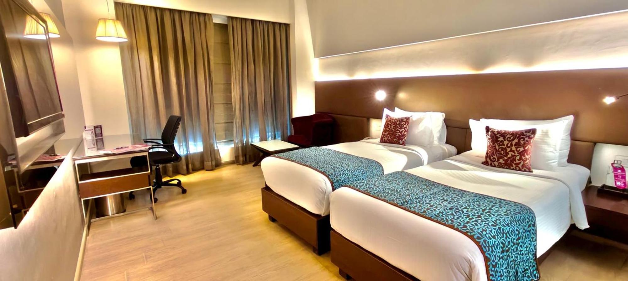 Regenta Central Grand Exotica Pimpri-Chinchwad Exteriér fotografie