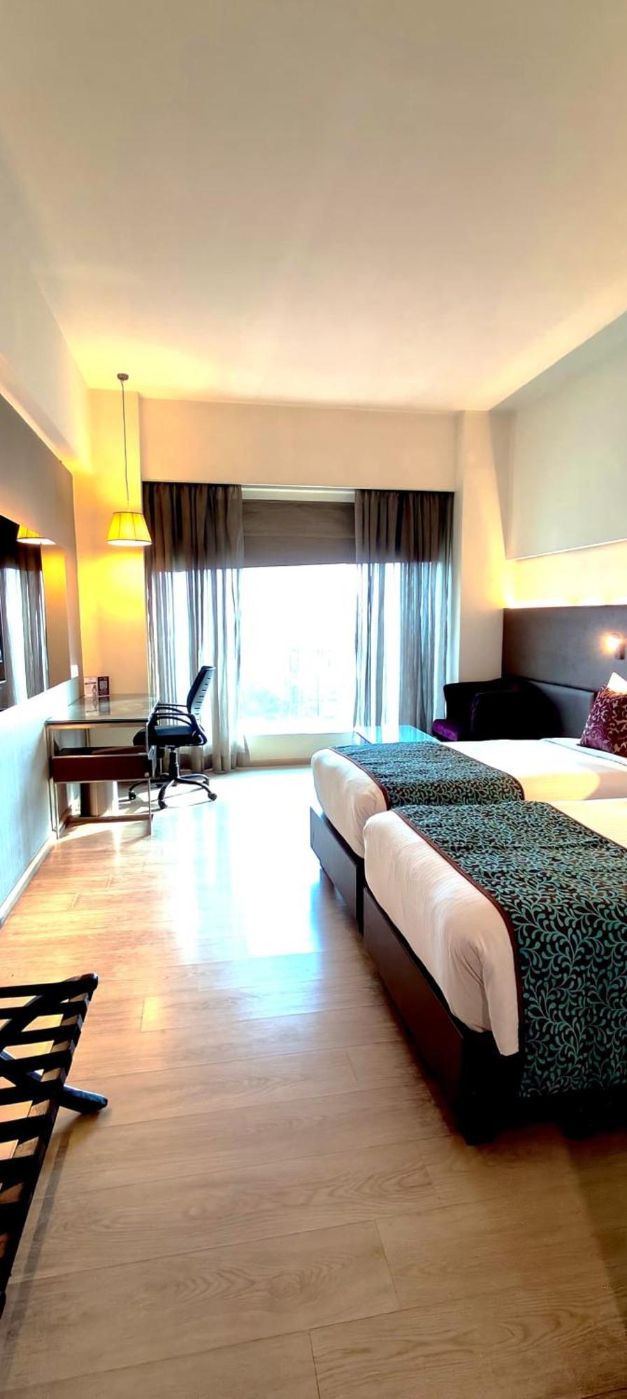 Regenta Central Grand Exotica Pimpri-Chinchwad Exteriér fotografie